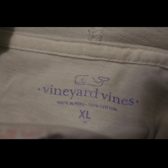 Vineyard Vines Hooded Shirt - Picture 3 of 3